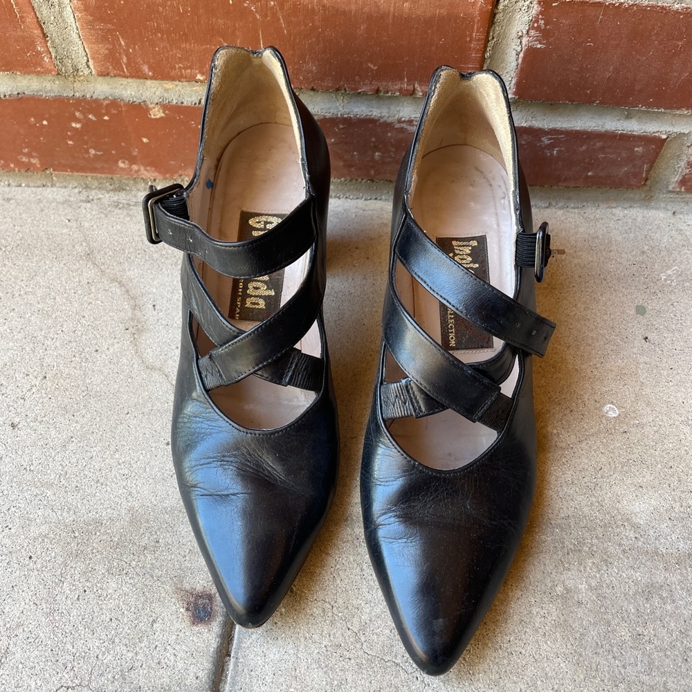 Ingledews Leather Black Strappy Pointed Toe Women's Shoes